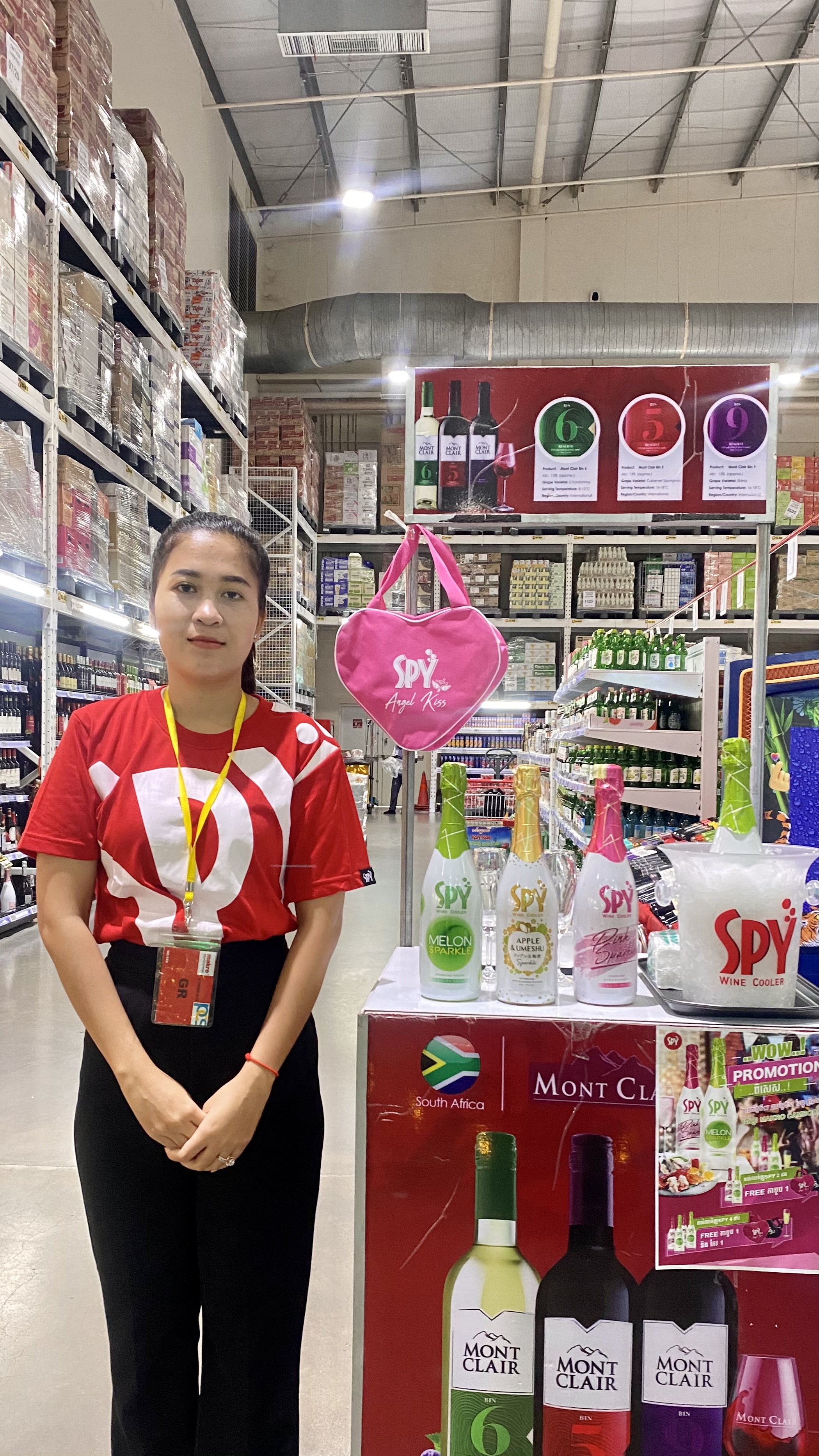 Sparkling Fruit Wine Testing Success at Makro Market Day 3 Highlights - Image 1